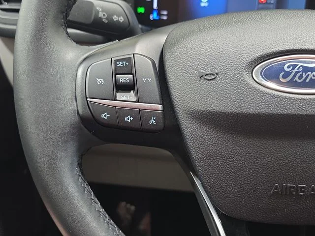 Certified Used 2023 Oxford White Ford Active image 13