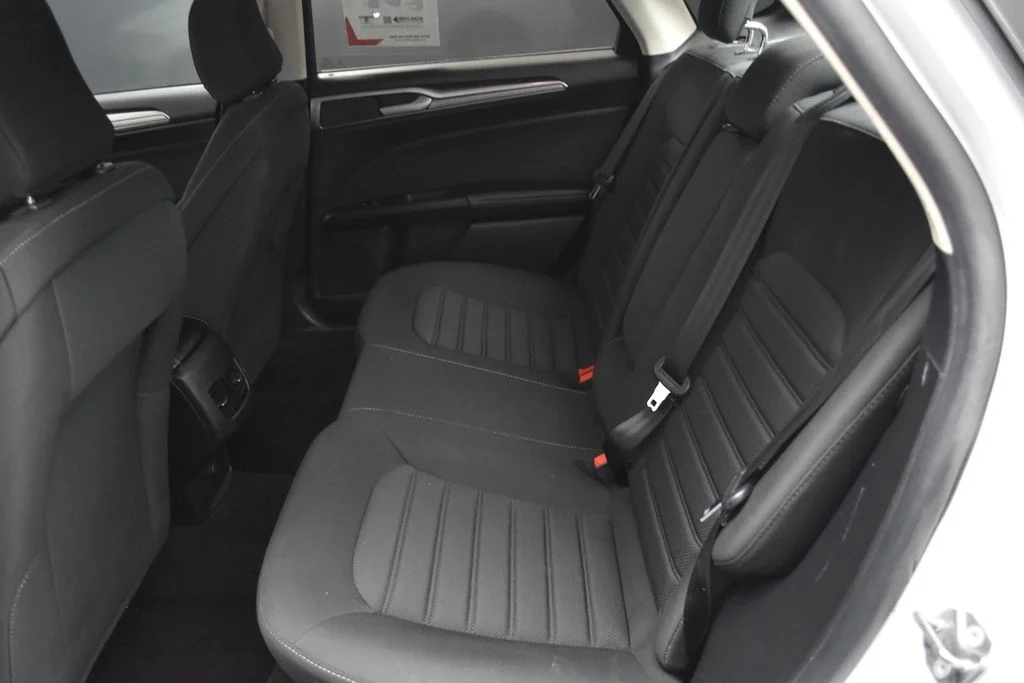 Used 2020 White Ford SE image 21