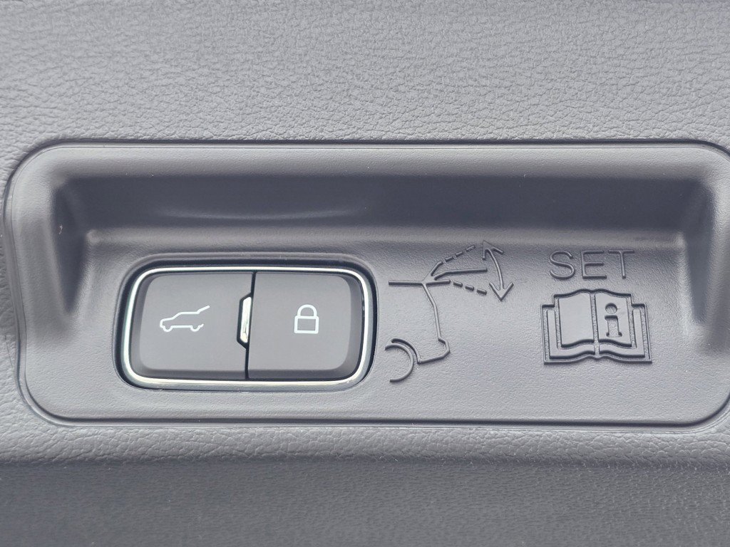 New 2026 Carbonized Gray Metallic Ford Active w/100A Pkg image 22