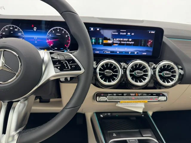 New 2026  Mercedes-Benz GLA 250 image 24