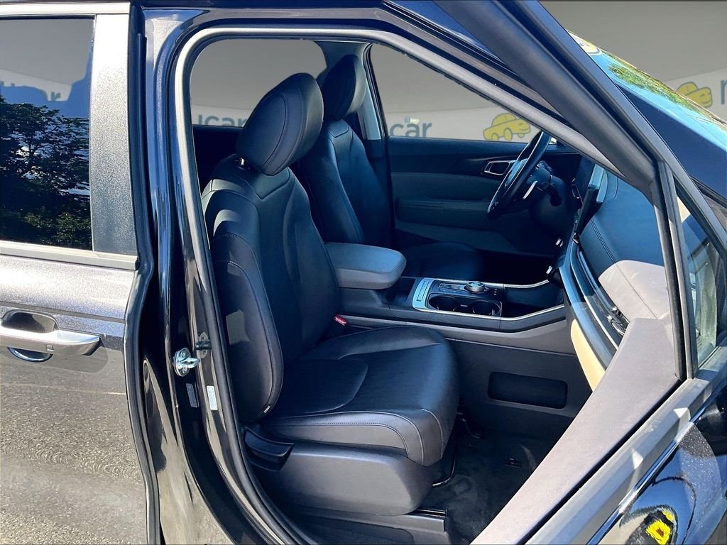 Used 2026 Gray Kia LXS image 11