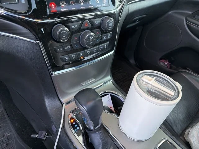 Used 2021 White Jeep 80th Anniversary Edition image 6