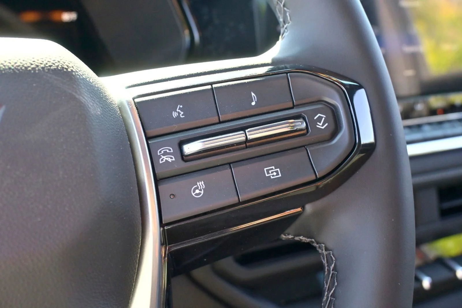 2026 Chevrolet Colorado LT - Photo 33
