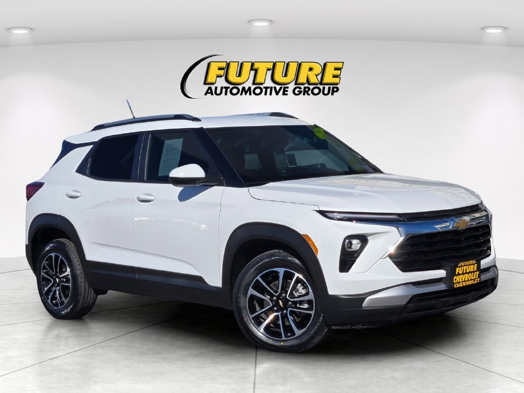 Used 2025 White Chevrolet LT image 1