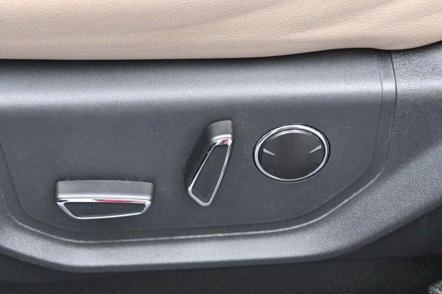 Used 2024 Agate Black Ford Limited image 17