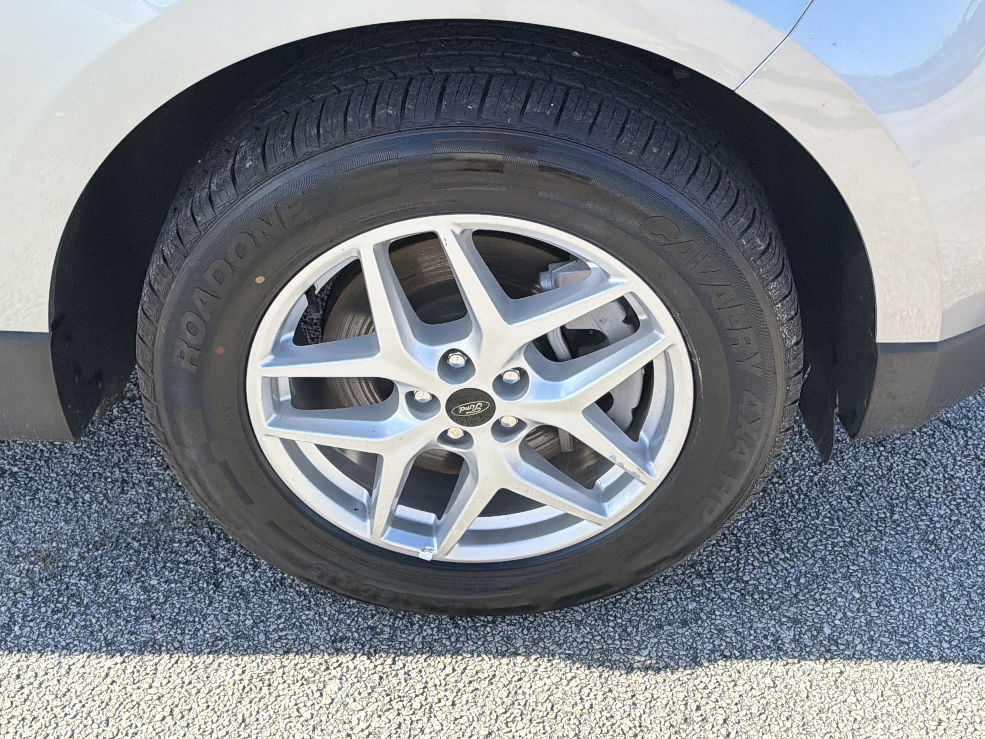 Used 2023 Silver Metallic Ford SEL image 13