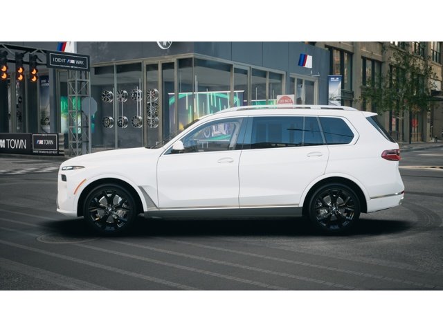 New 2027 Alpine White BMW xDrive40i image 4