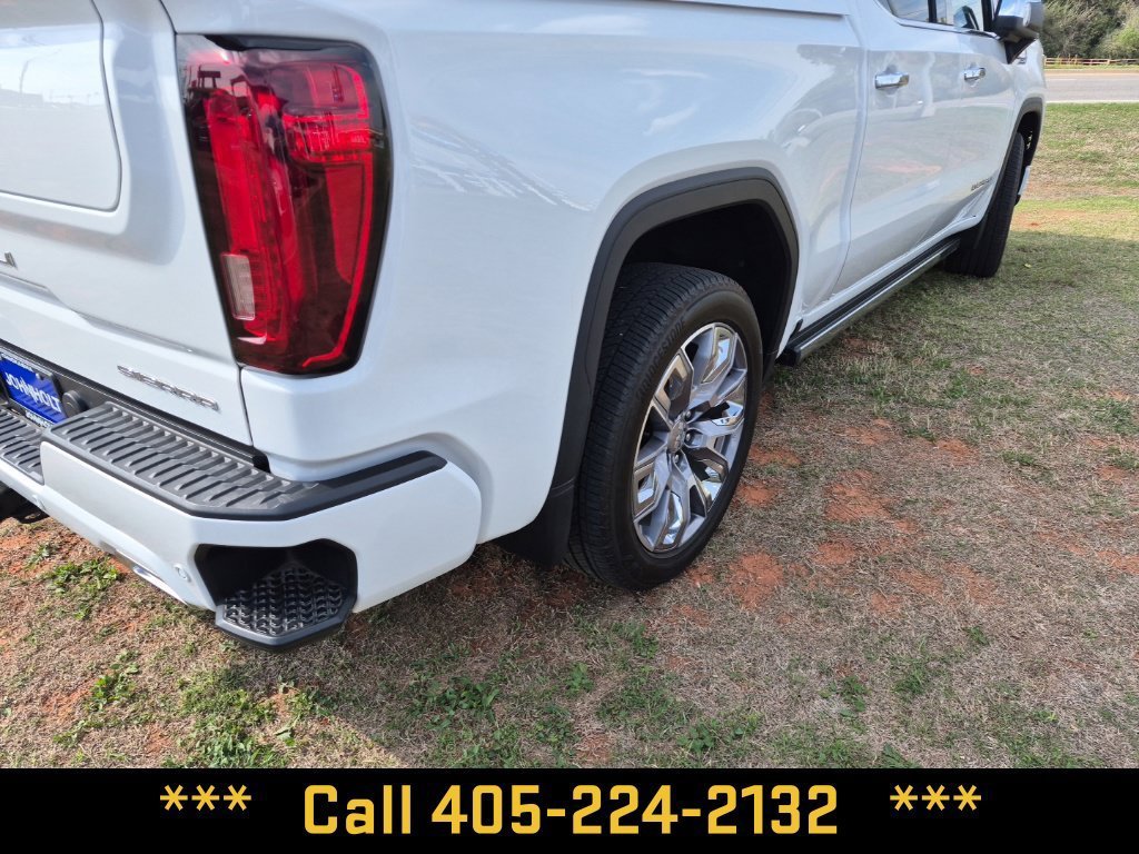 Used 2024 Summit White GMC Denali image 21