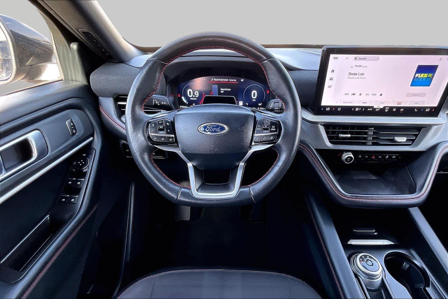 Used 2025 Agate Black Ford ST-Line image 6