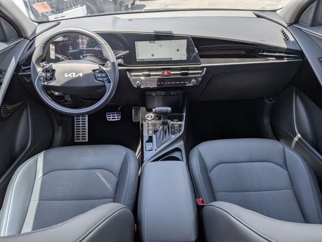 Used 2025 Black Kia EX Touring image 14