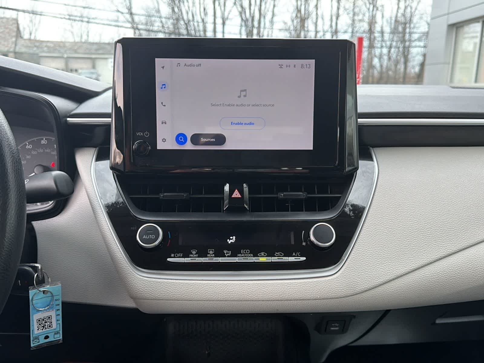 2023 Toyota Corolla LE - Photo 17