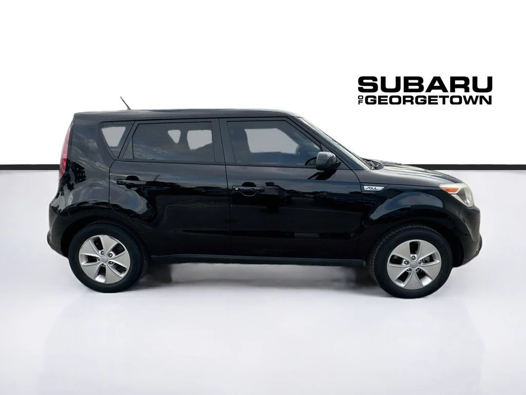 Used 2016 Black Kia Base image 8