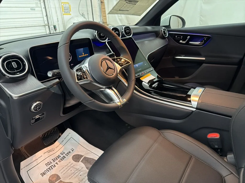 Used 2026 White Mercedes-Benz GLC 300 image 12