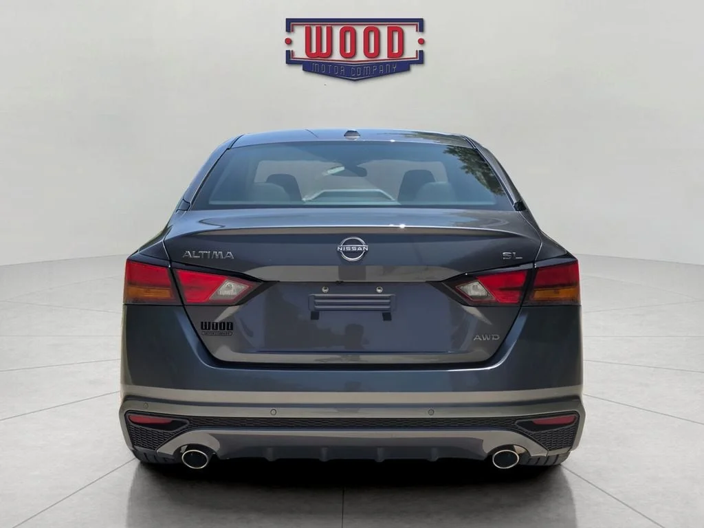 Used 2025 Gun Metallic Nissan 2.5 SL image 3