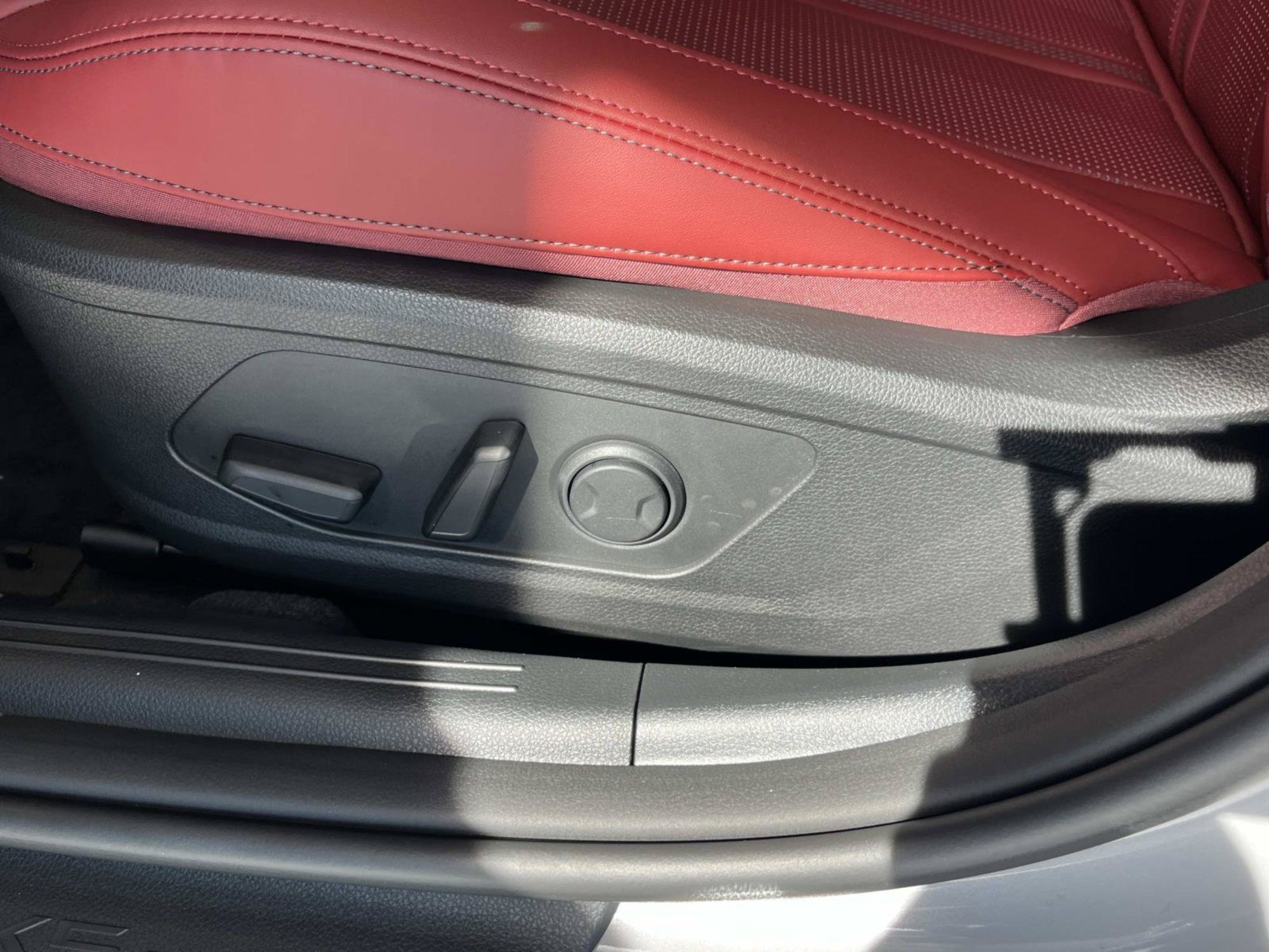 New 2026 Wolf Gray Kia GT-Line FWD image 18