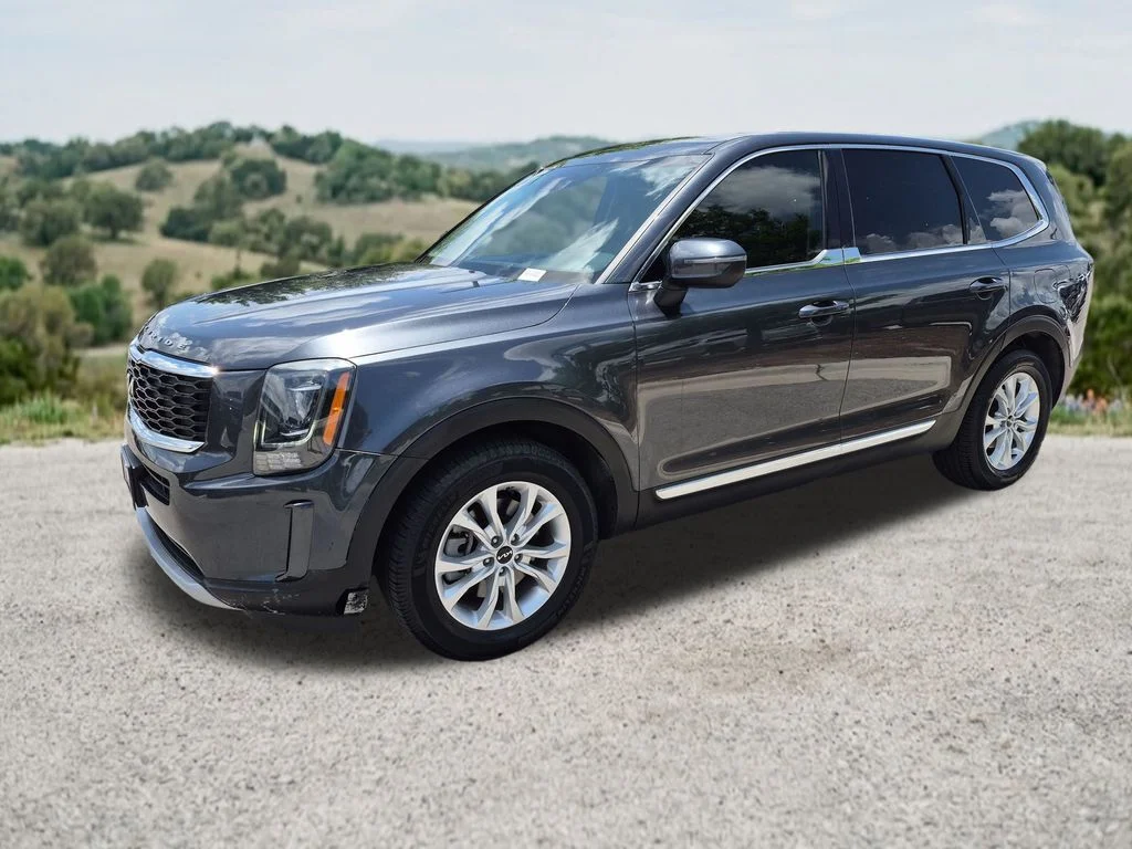 Used 2022 Gray Kia LX image 3