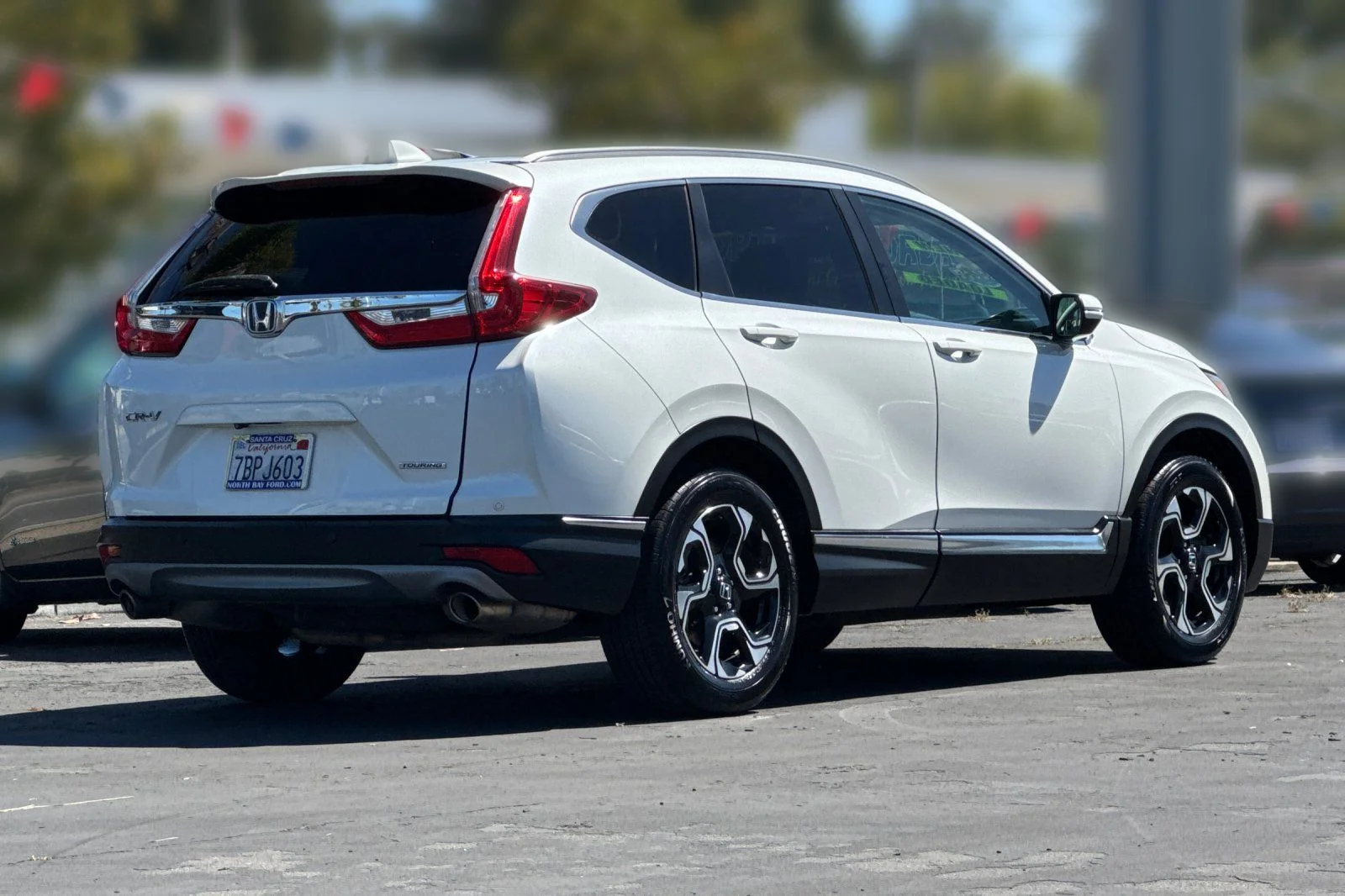 Certified Used 2018 White Honda Touring image 30