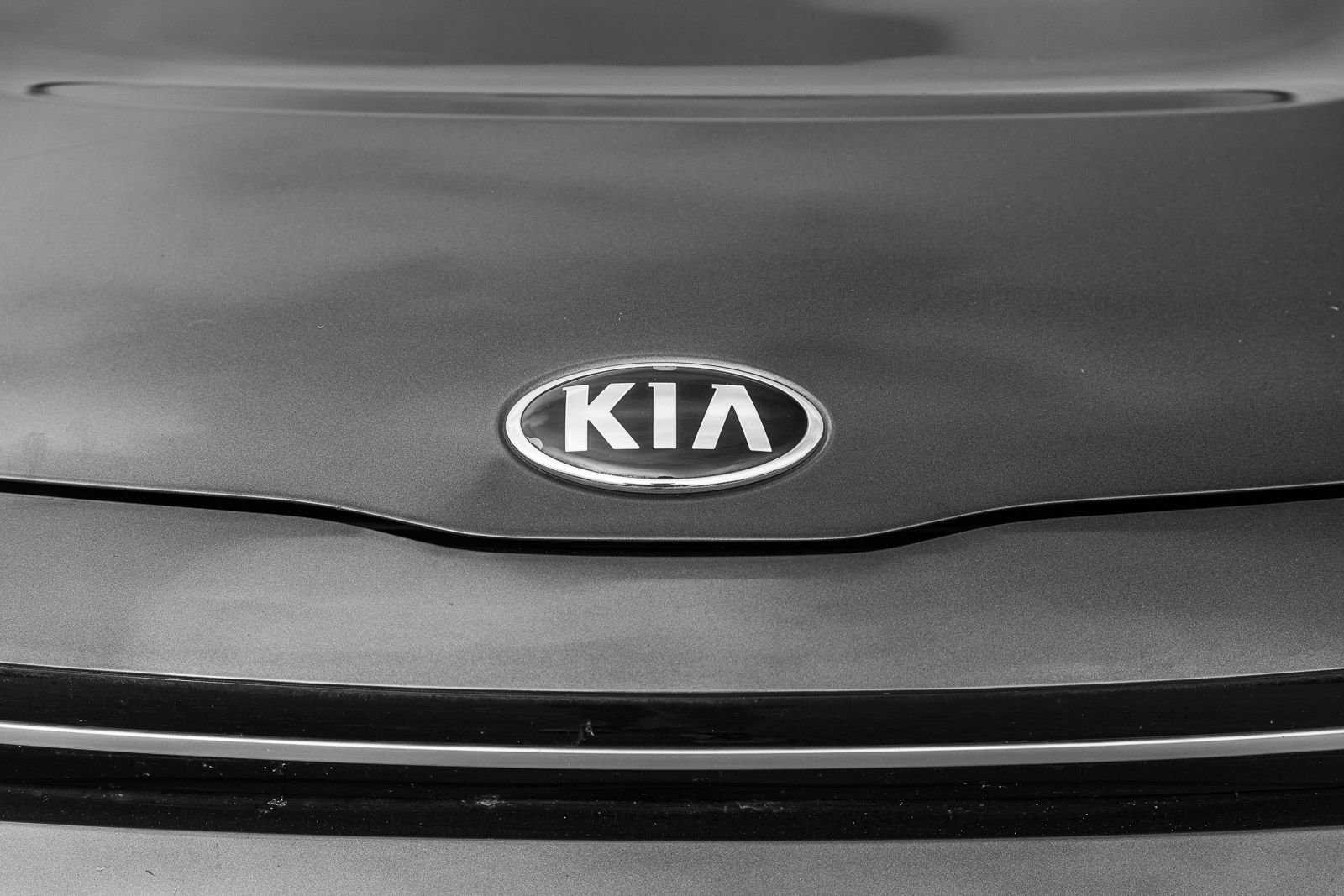 Used 2021 Gray Kia S image 21