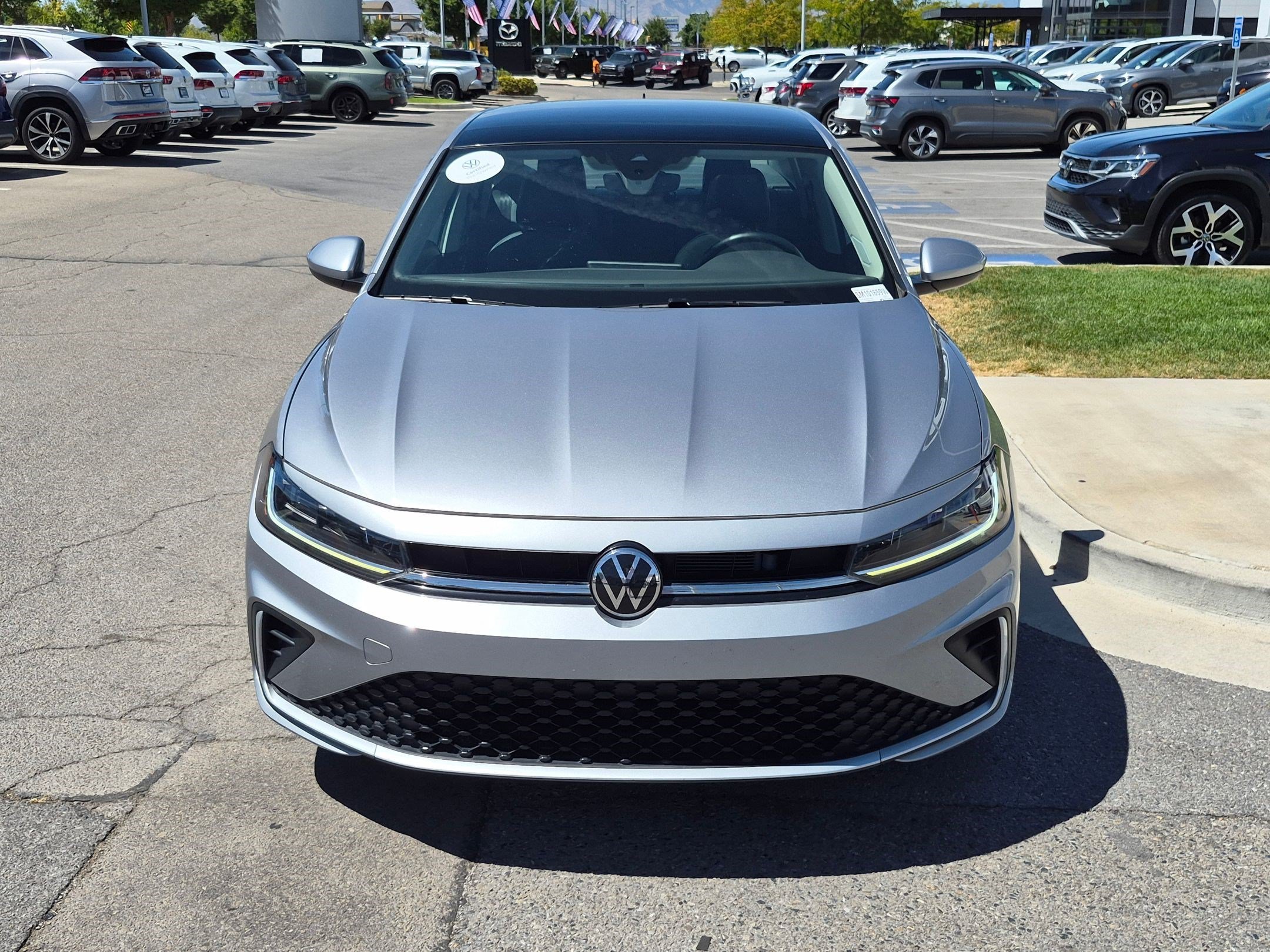 Certified Used 2025 Platinum Gray Metallic Volkswagen SE image 10