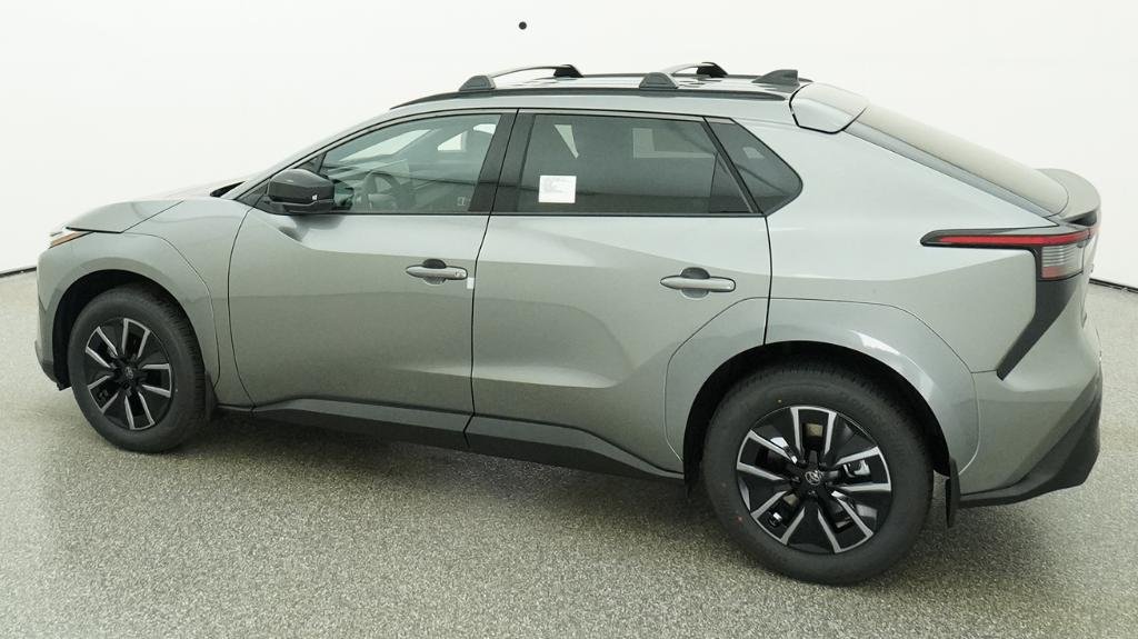 New 2026 Heavy Metal Toyota XLE image 33