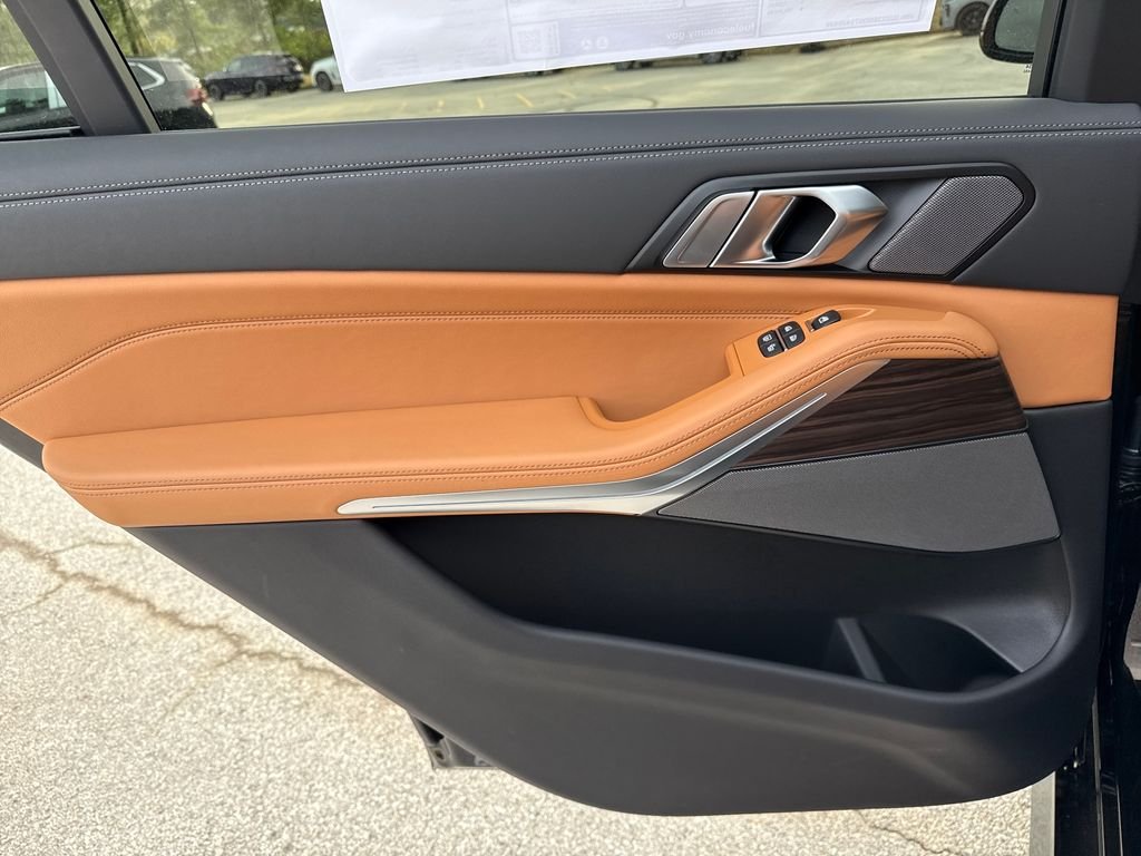 New 2026 Black BMW xDrive40i image 22