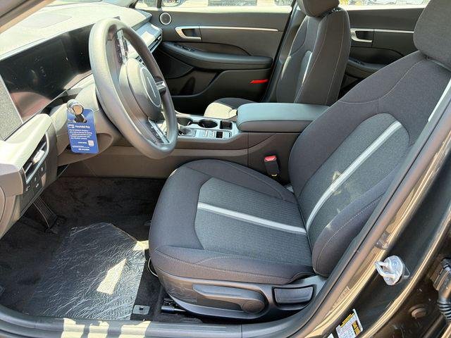 New 2026 Gray Hyundai SE image 15