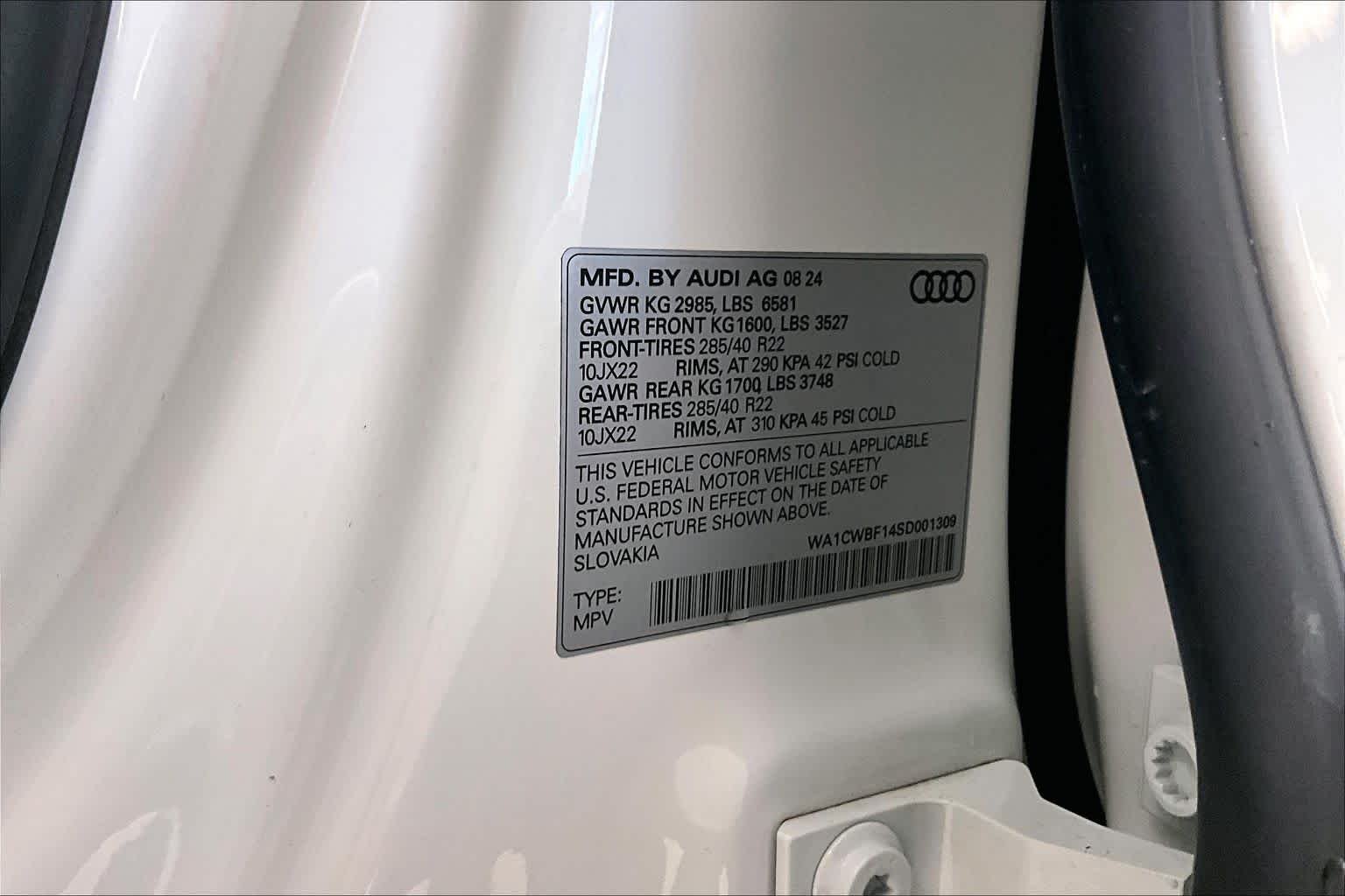Used 2025 Carrara White Audi Prestige image 31
