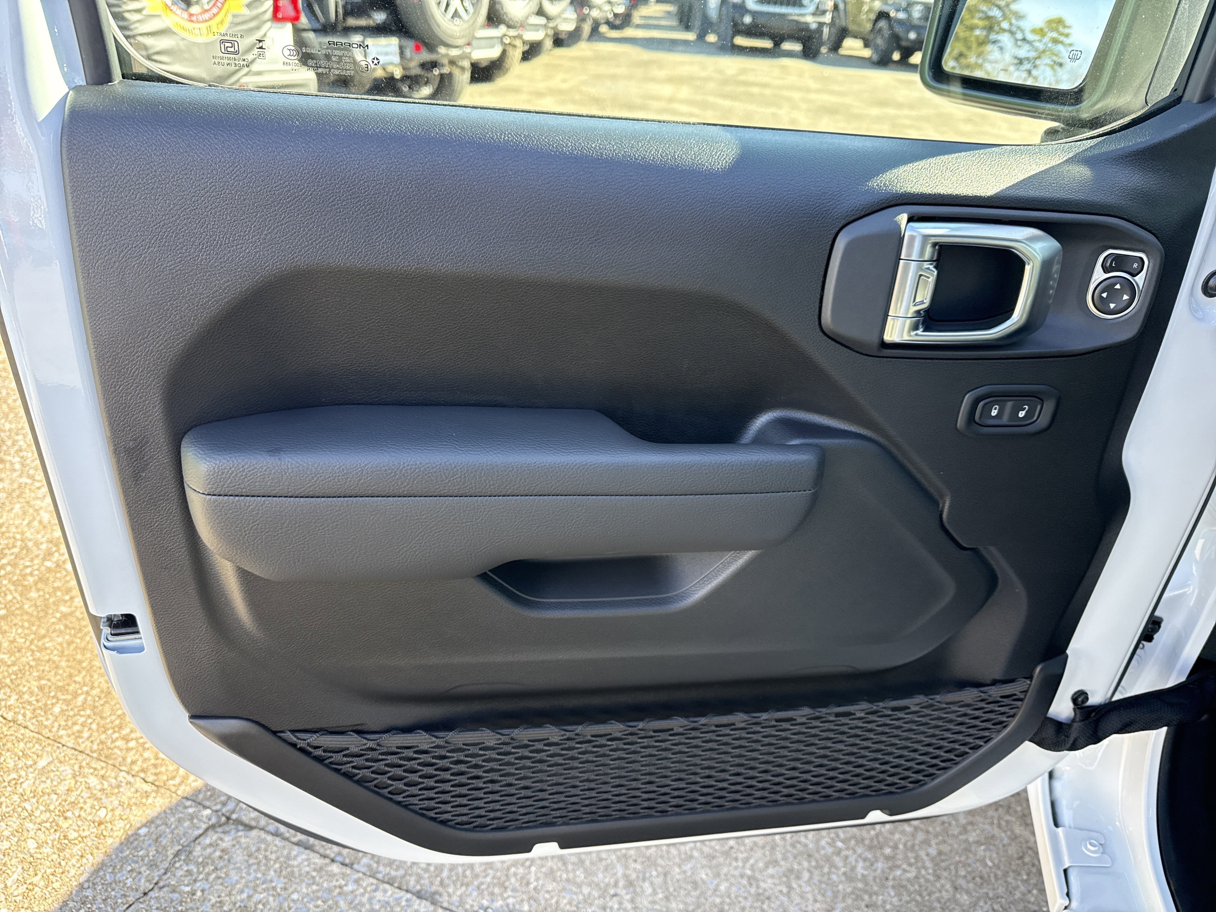 New 2026 Bright White Clearcoat Jeep Sport S image 10