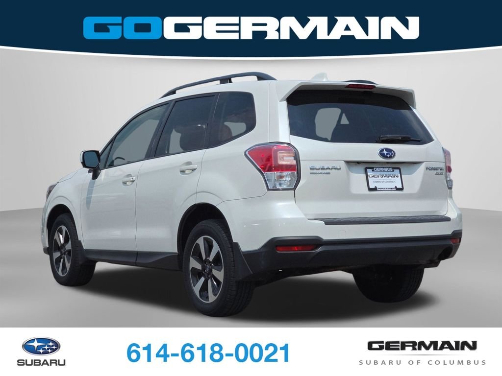 Used 2017 White Subaru 2.5i Premium image 11