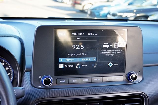 Used 2023 Gray Hyundai SEL image 24