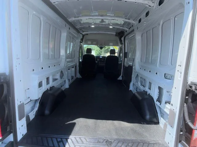 Used 2025 White Ford Base image 10