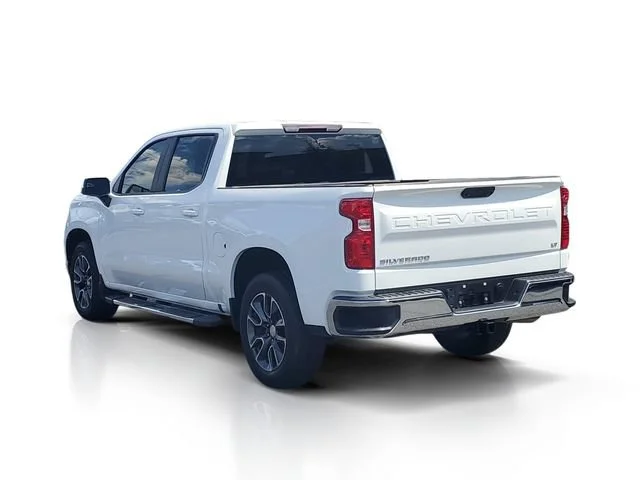 Used 2024 Summit White Chevrolet LT image 3