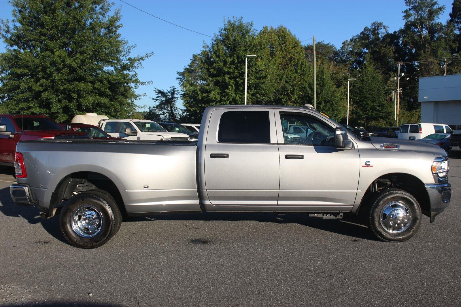 Used 2024 Silver Ram Tradesman image 8
