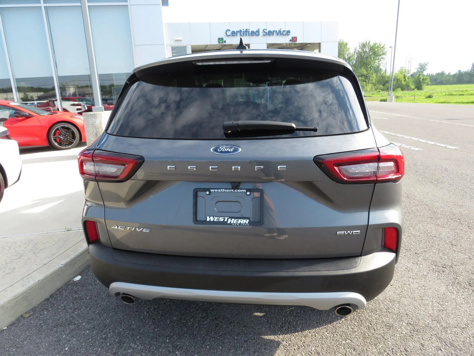 Used 2023  Ford Active image 9