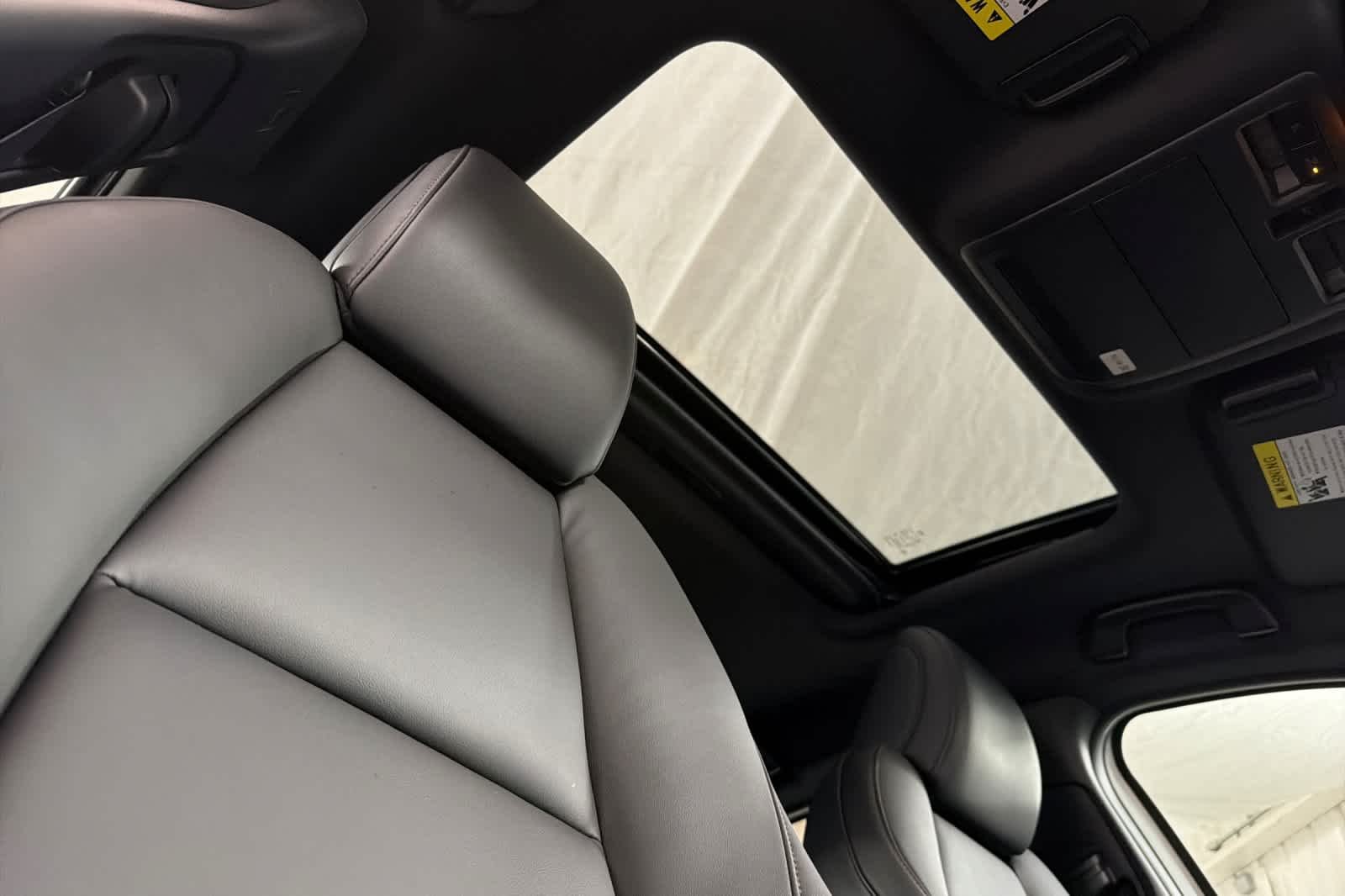 Used 2025 Snowflake White Pearl Mica Mazda 2.5 S Preferred image 17