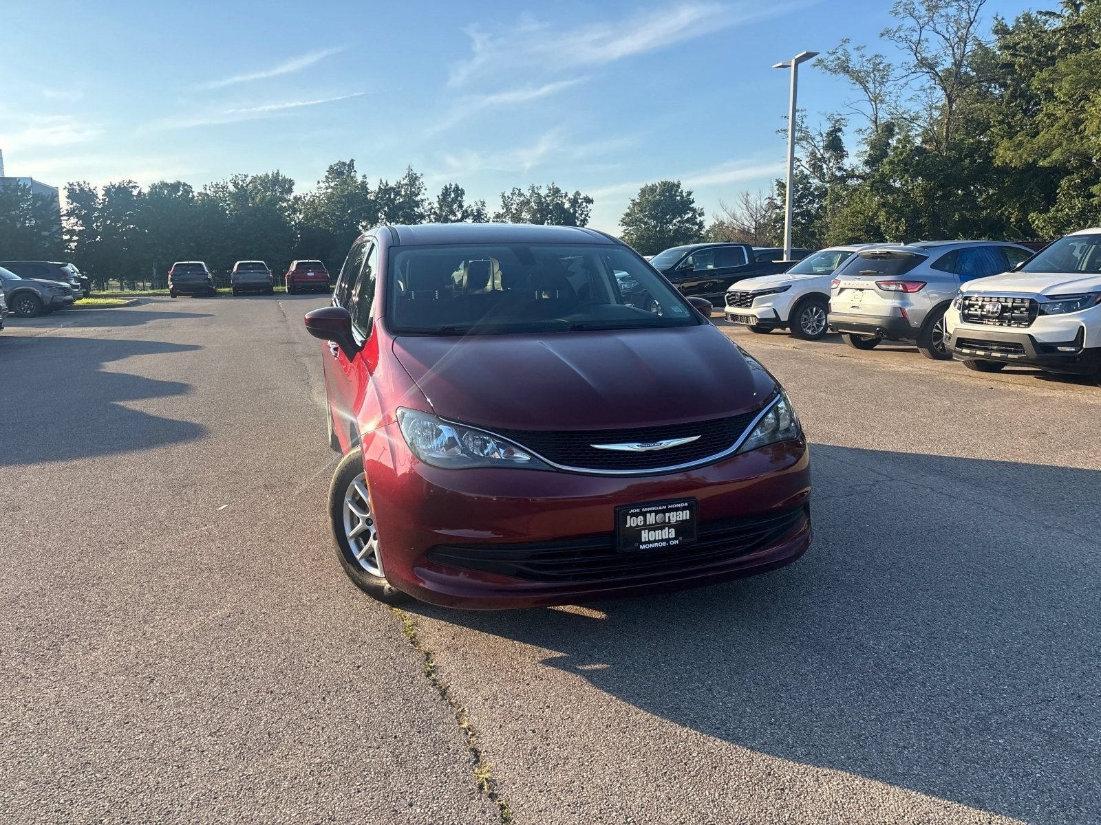 Used 2017 Velvet Red Pearlcoat Chrysler Touring image 17
