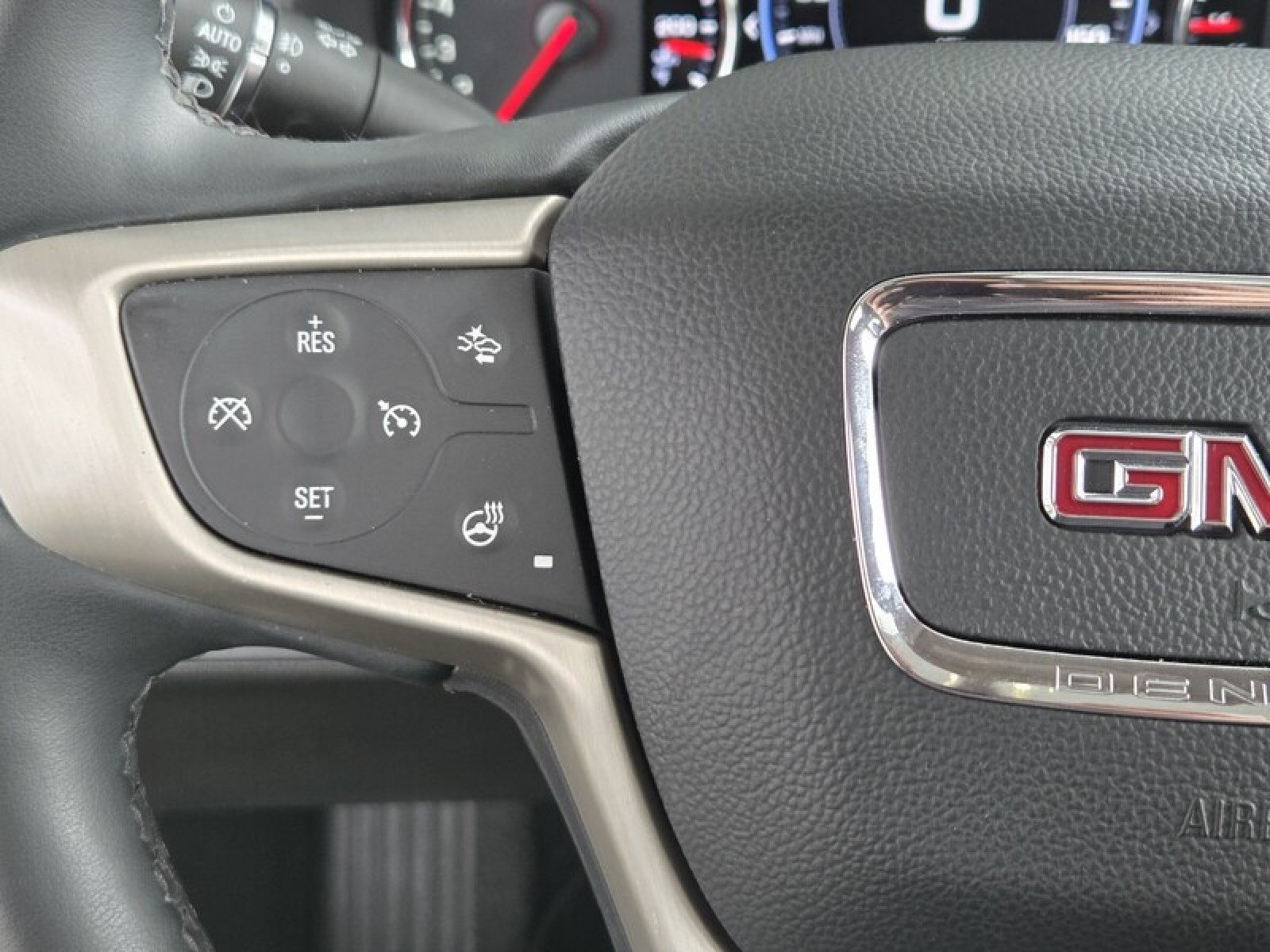 Used 2023 EBONY TWILIGHT MET GMC Denali image 28