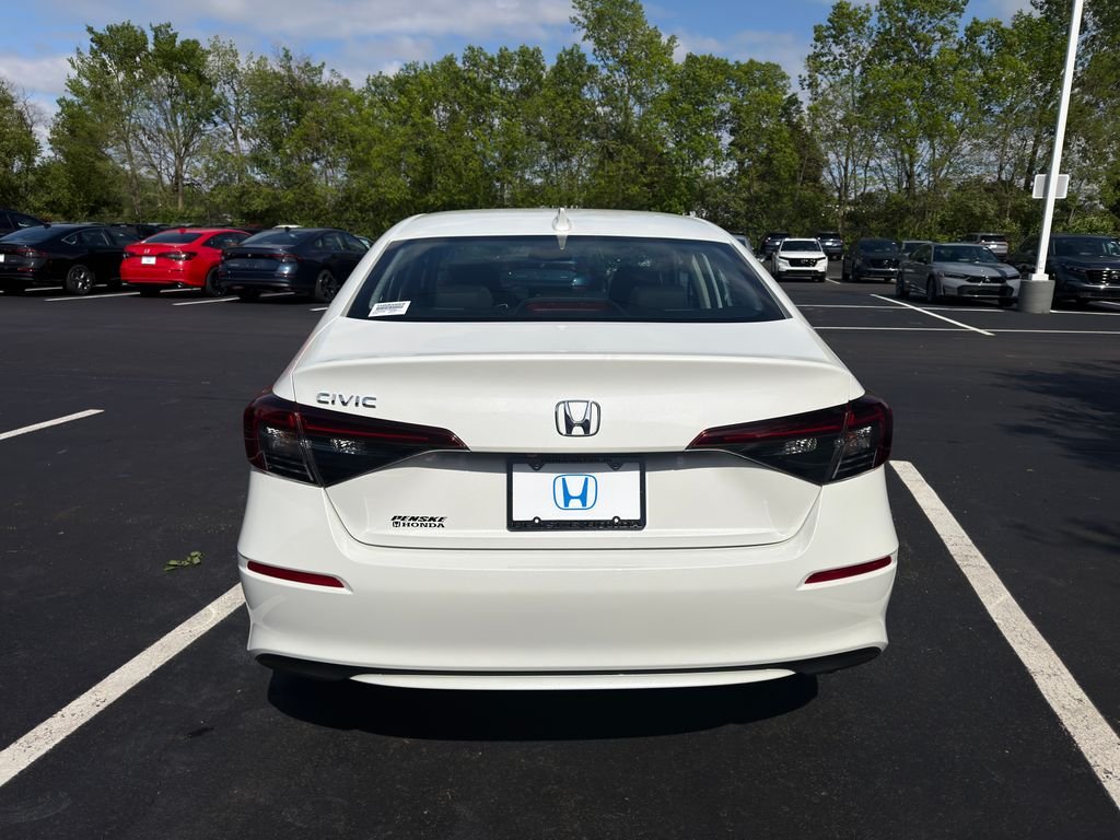 New 2026 Platinum White Pearl Honda LX image 4