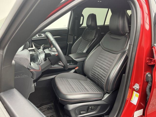 Used 2025 Rapid Red Metallic Tinted Clearcoat Ford ST-Line image 11