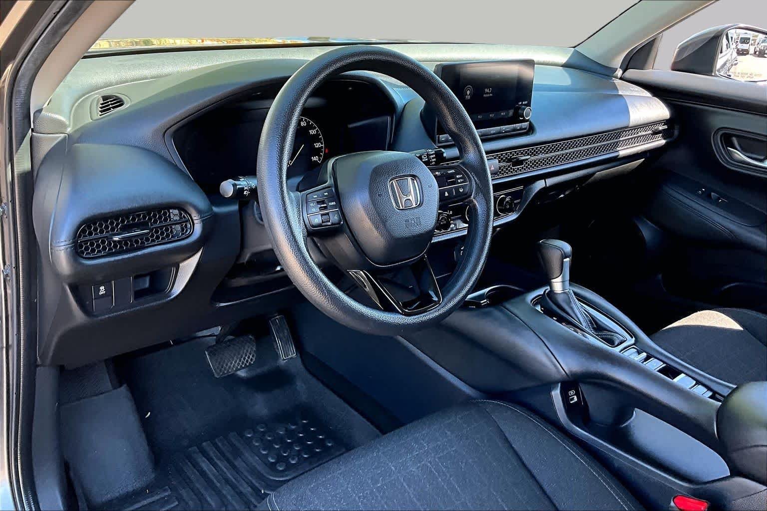 Used 2023 Modern Steel Metallic Honda LX image 17