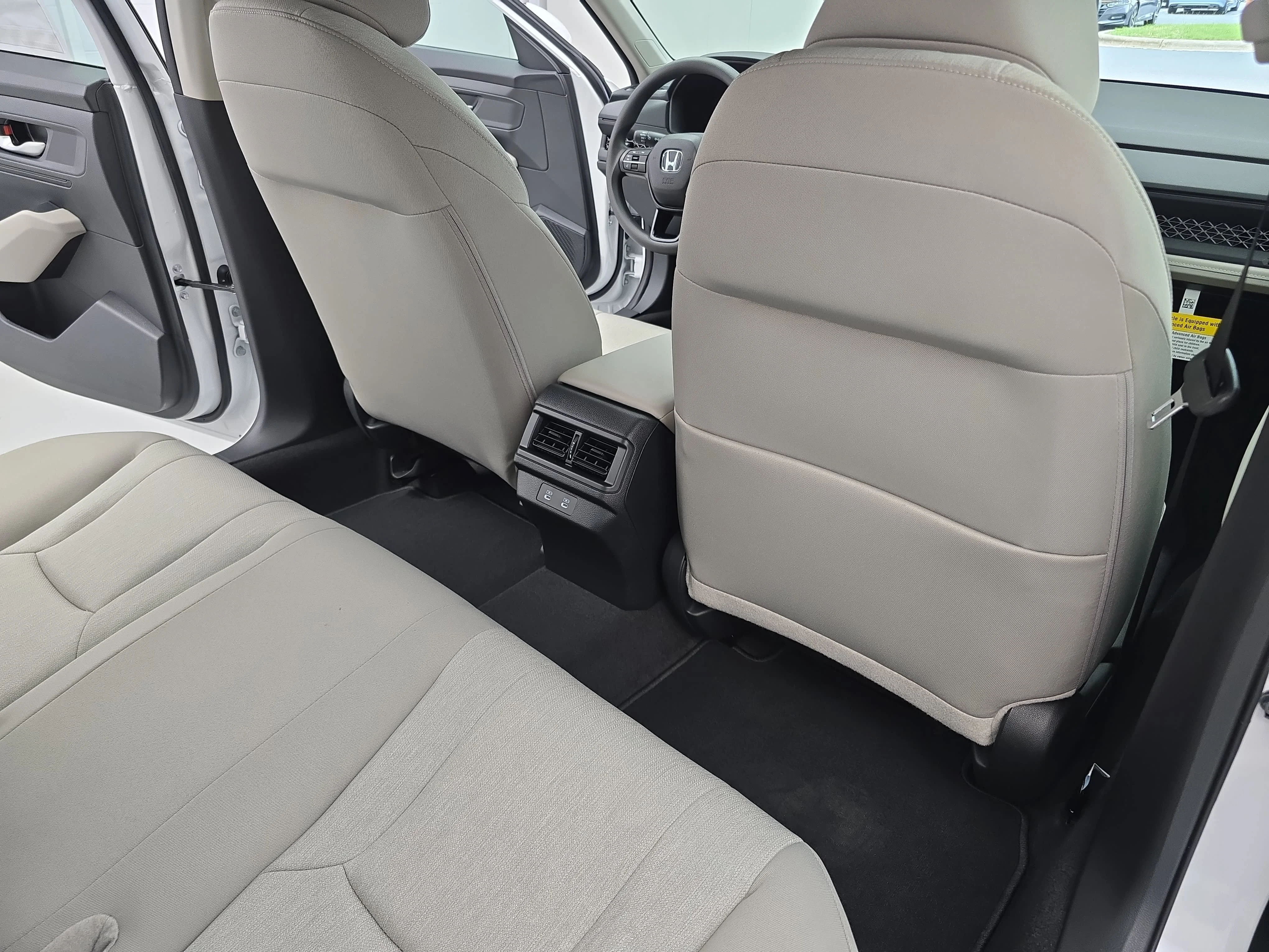 New 2026 Platinum White Pearl Honda LX image 11
