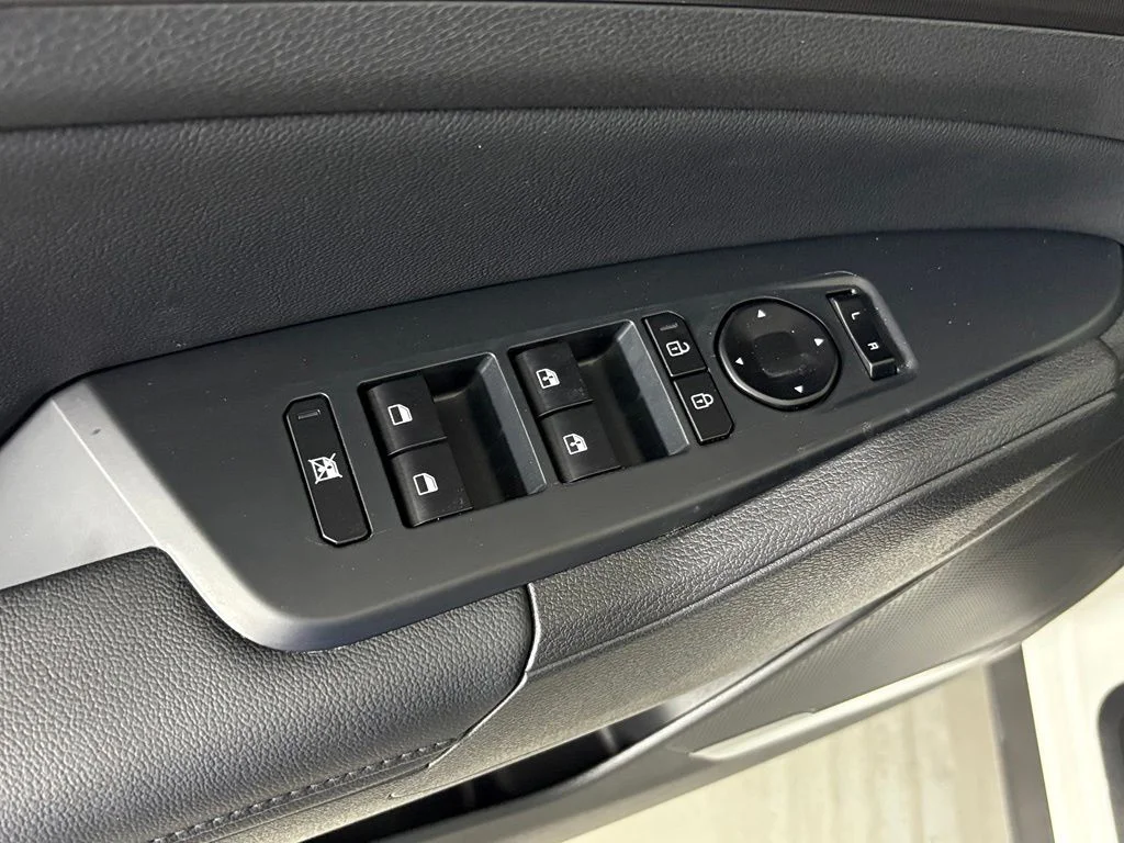 New 2027  Kia EX image 15