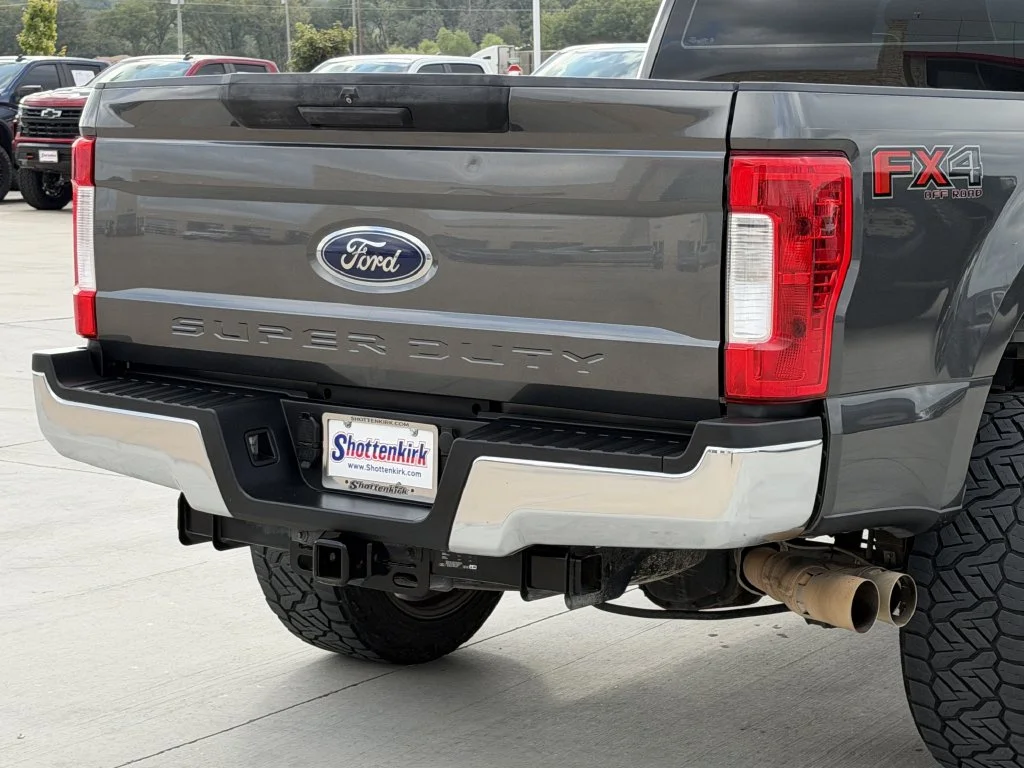 Used 2018 Gray Ford XL image 6