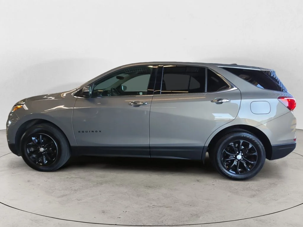 Used 2018 Gray Chevrolet LT image 8