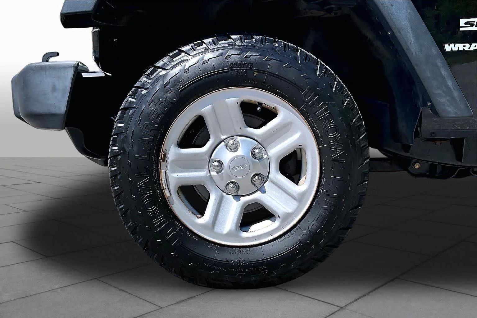 Used 2016 Black Clearcoat Jeep Sport image 11