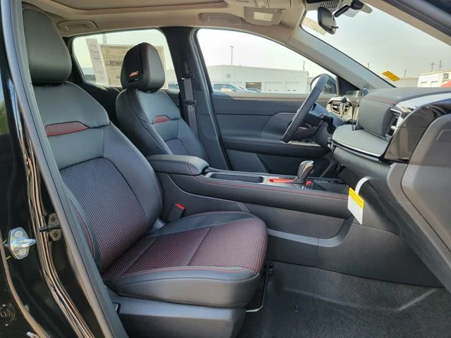 2025 Nissan Kicks SR AWD - Photo 19
