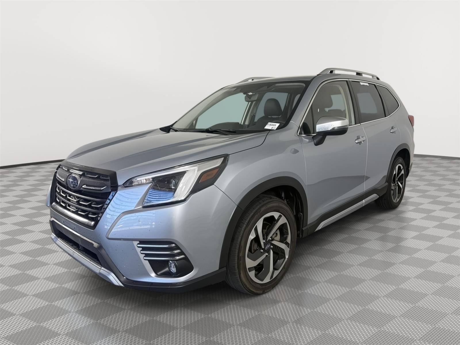 Used 2023 Ice Silver Metallic Subaru Touring image 3