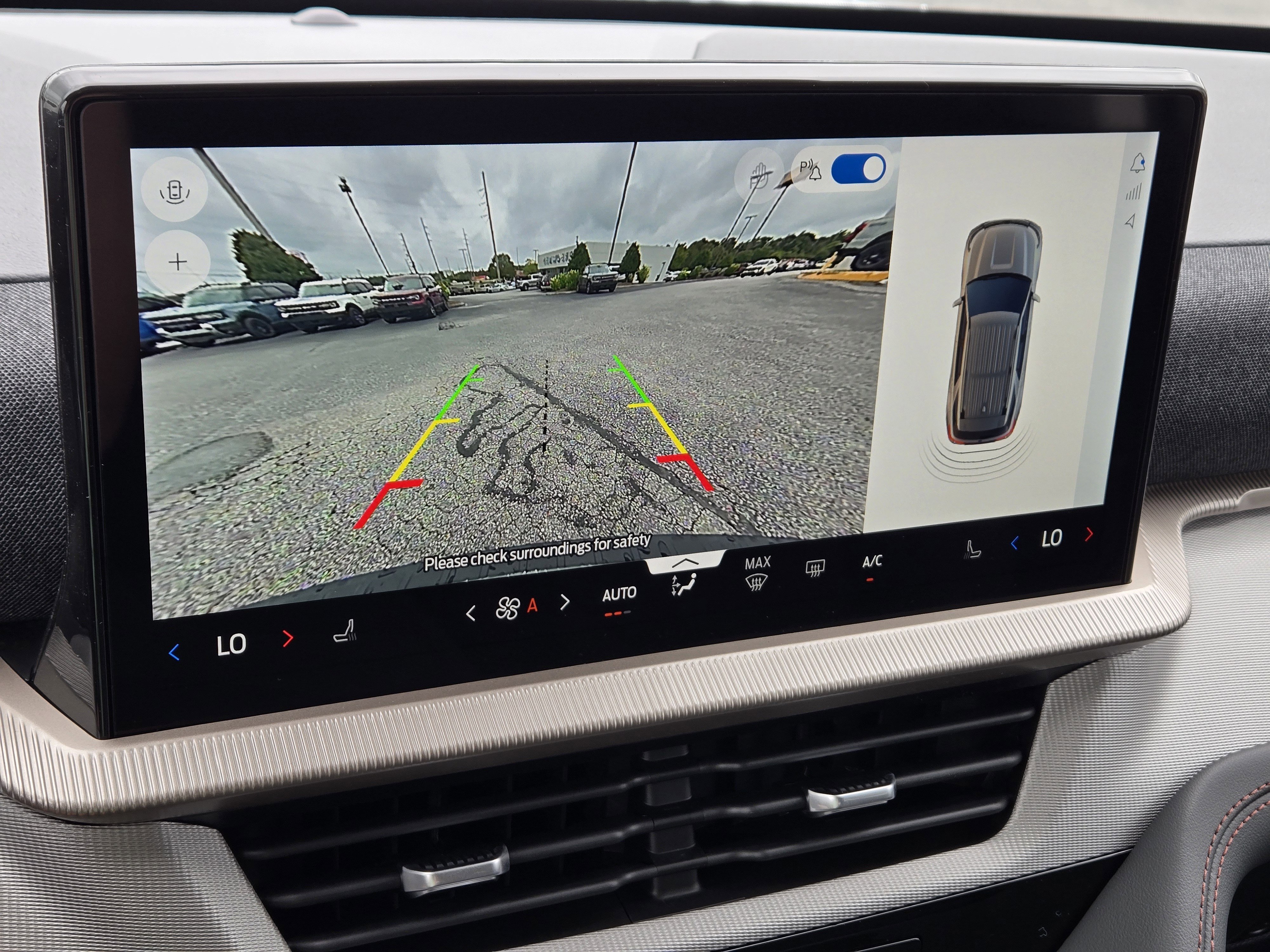 New 2026 Space White Metallic FORD Active image 28