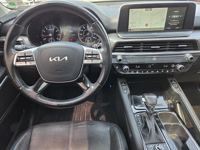 Used 2022 Gravity Grey Kia EX image 24