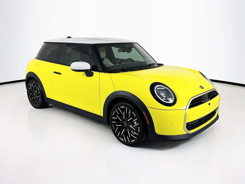 New 2026 Sunny Side Yellow MINI Iconic image 3